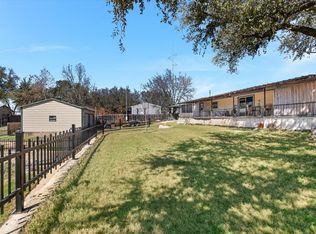 100 Highline Cutoff, Kingsland, TX 78639