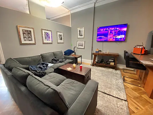 Rented by OvCo Realty | media 3