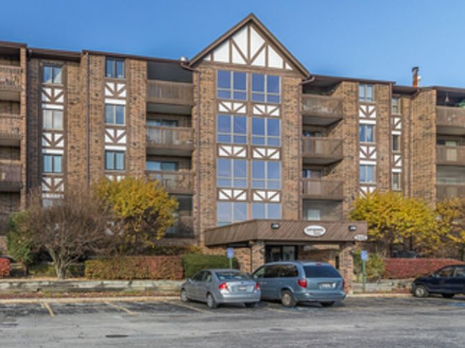 1st image of 10420 Circle Dr APT 35B