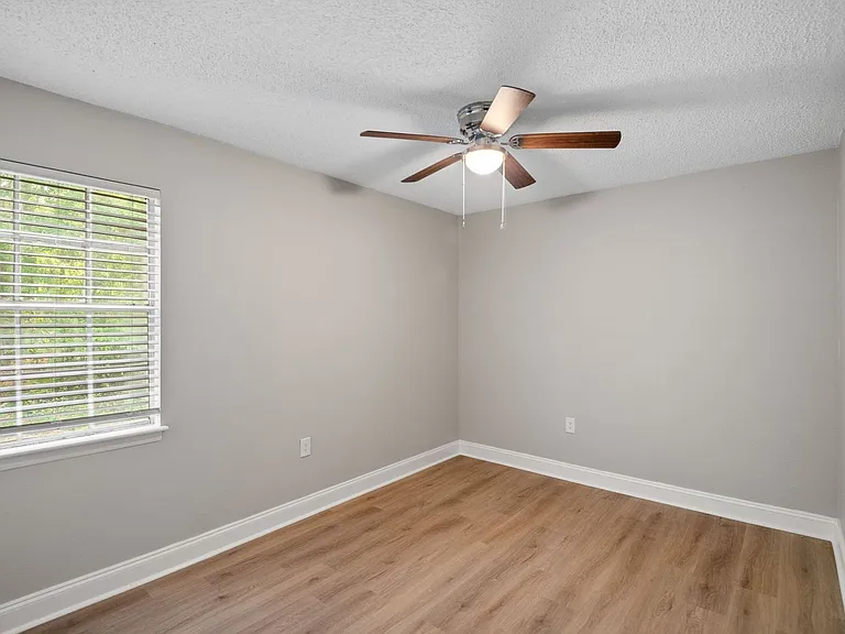 Arbor Landing Apartments — Photo 41