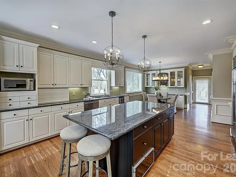 5100 Piper Glen Dr — Photo 16