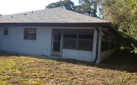 2nd image of 634 Memorial Dr