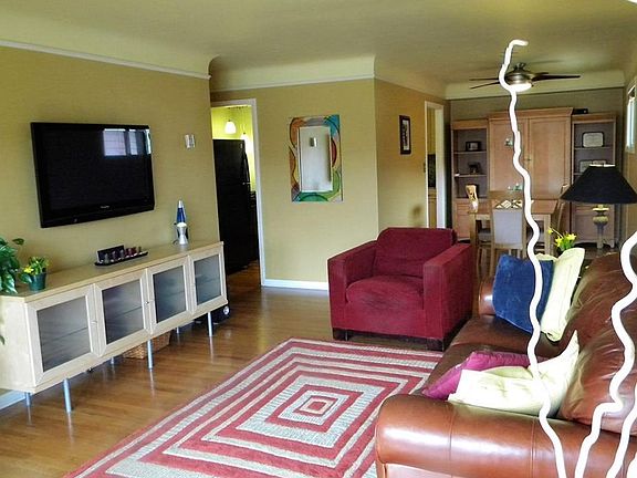 4th image of 2625 Dale Ave