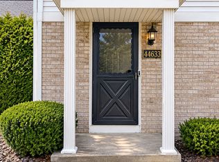44633 N Bunker Hill Dr, Clinton Township, MI 48038
