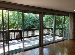 5506 E Lake Dr APT B, Lisle, IL 60532