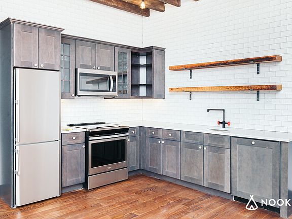 4th image of 269 Meserole St #3C