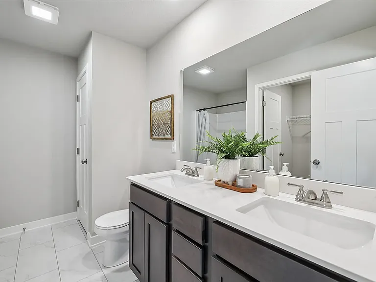 445 Napoli Ave — Photo 8