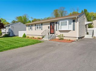 16 Moccasin Dr, Warwick, RI 02889