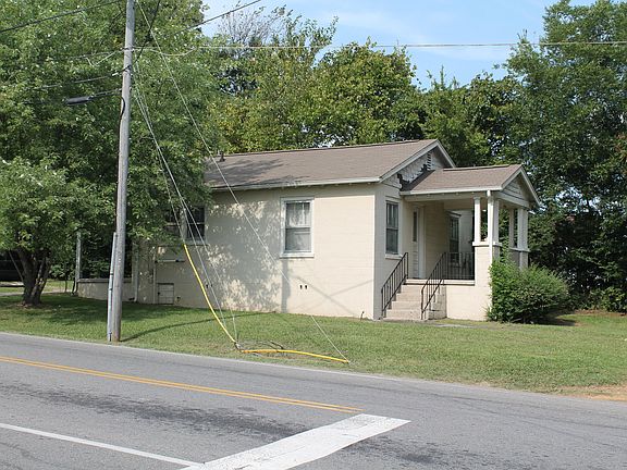 2nd image of 2925 Sutherland Ave
