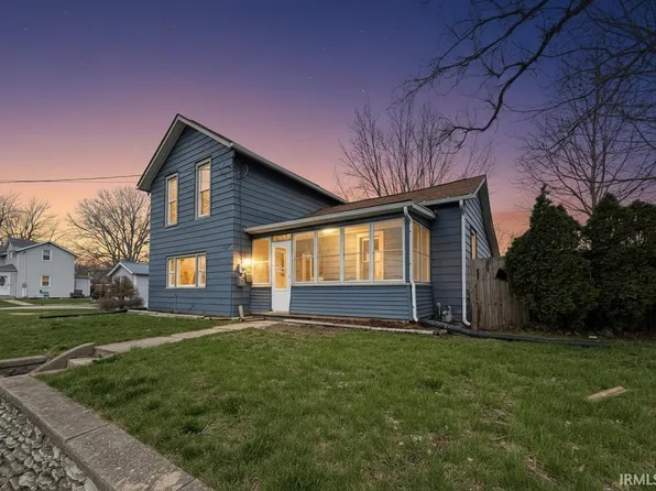 1208 W Quincy St, Garrett, IN 46738