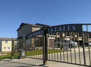 5805 Victoria Ave UNIT G, Williston, ND 58801