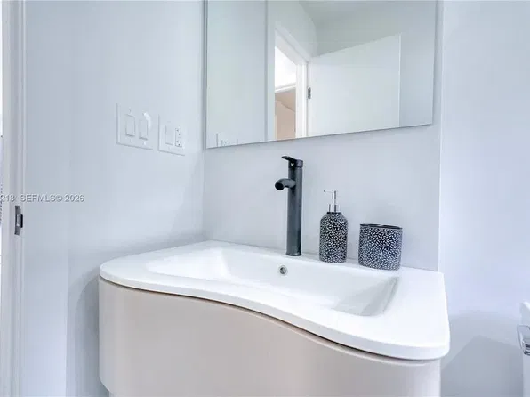173 NW 47th St, Miami, FL 33127