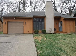 13 Forest Gate Dr, Belleville, IL 62220