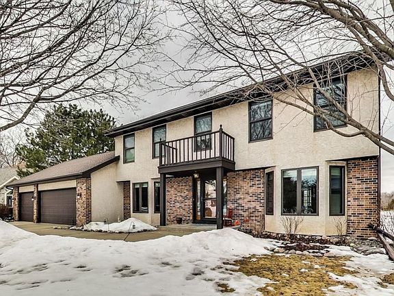 2nd image of 10240 Hilltop Ct