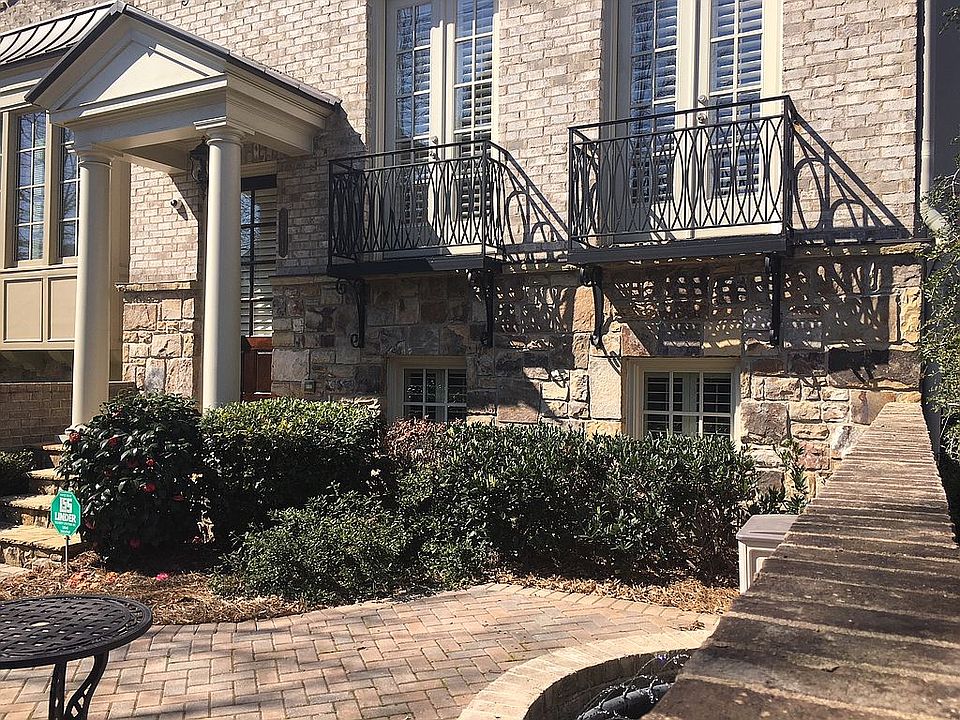 1st image of 3681 Brookhaven Manor Xing NE