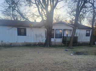 548 E Us Hwy, Pt, TX 75472