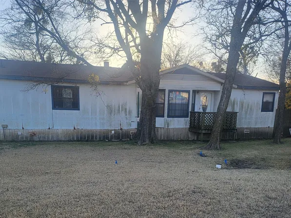 548 E Us Hwy, Pt, TX 75472