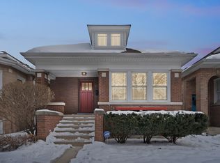 5713 N Rockwell St, Chicago, IL 60659