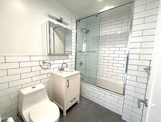 2nd image of 2053 Frederick Douglass Blvd #4CK
