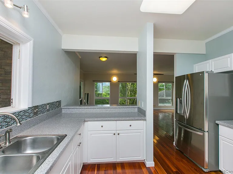 99-1383 Aiea Heights Dr — Photo 8