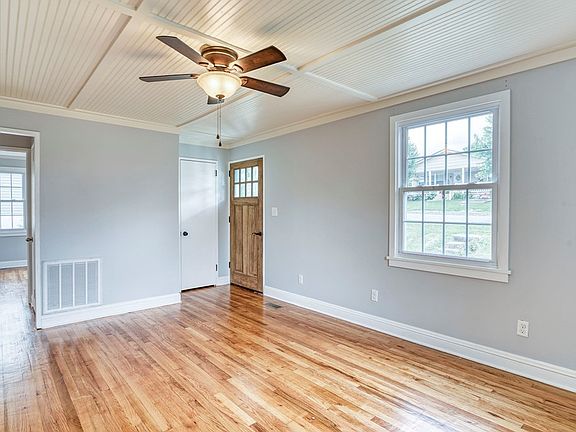 3rd image of 351 Lowry Dr