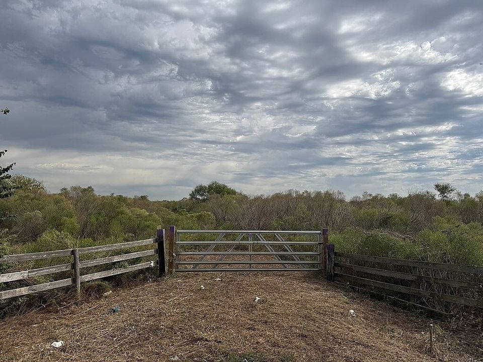 2nd image of State Highway 10 Spur