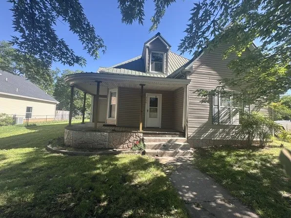 208 S Russell St, Portland, TN 37148