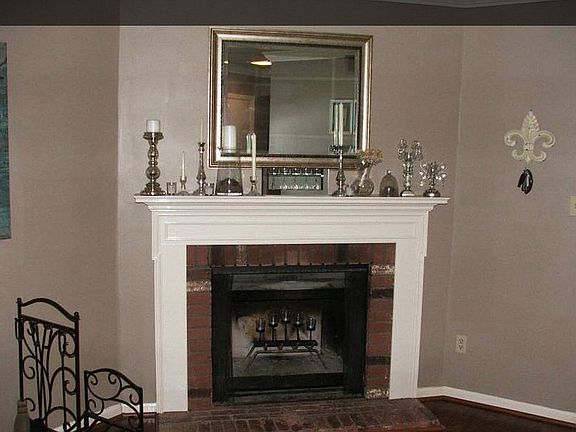 4th image of 2098 Montreat Cir