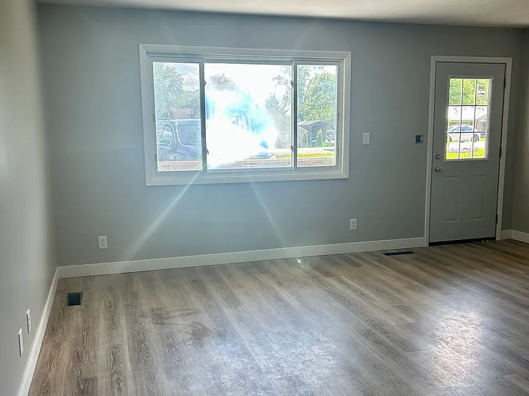 3206 State Road 26 W — Photo 3