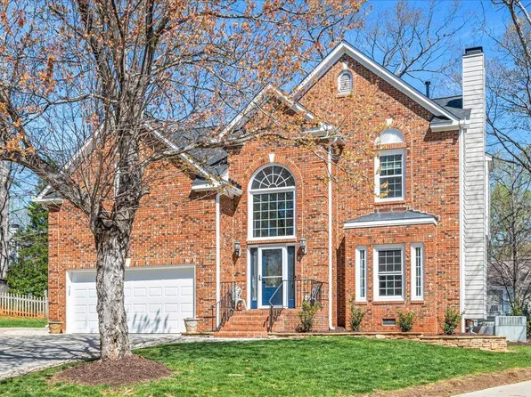 215 McCleary Ct, Raleigh, NC 27607