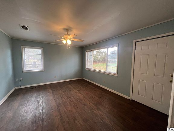 2nd image of 134 Fairlane Dr