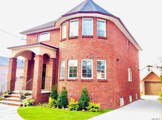 151-15 29th Ave, Flushing, NY 11354