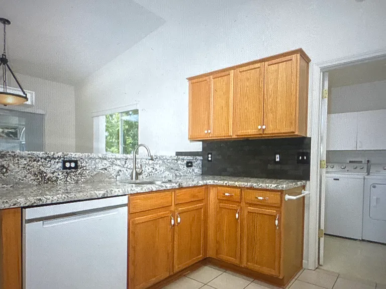 3552 Silverado Dr — Photo 16