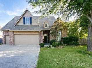 5720 E 110th Pl, Tulsa, OK 74137