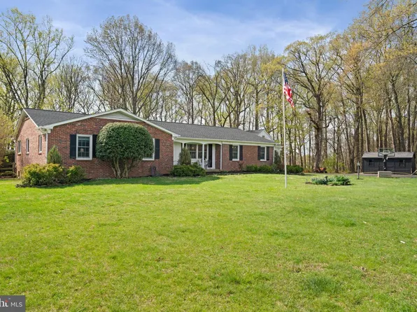 19728 Gleedsville Rd, Leesburg, VA 20175