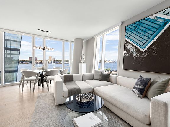3rd image of 675 W 59th St #1010