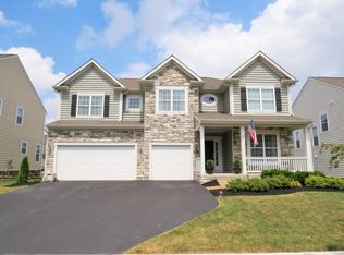 1328 Fairway Dr, Grove City, OH 43123