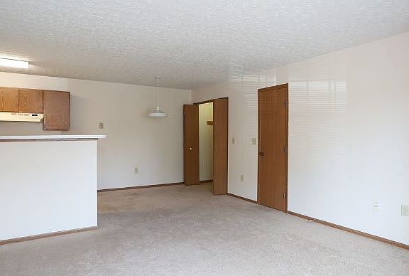2nd image of 5423 Winding Woods Blvd