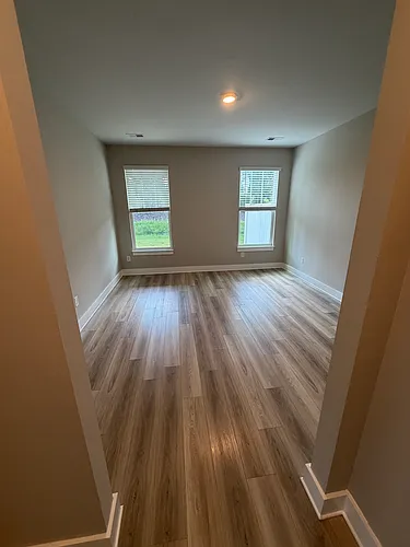 201 Woodhouse Way Photo 1