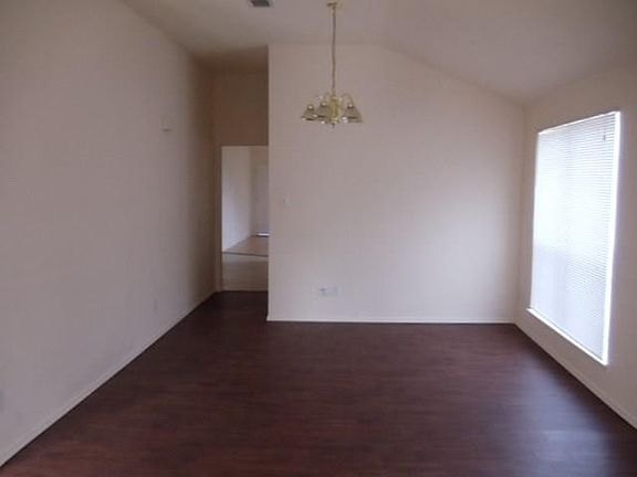 2nd image of 334 Sweetwater Dr