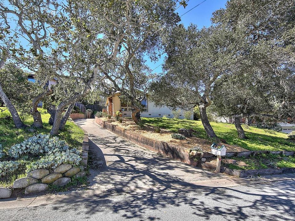 2nd image of 38 Los Encinos Dr