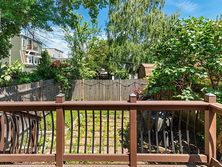 58 G St — Photo 27