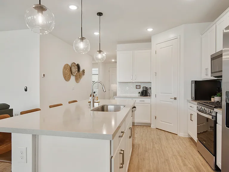 7670 W Saddlehorn Rd — Photo 10