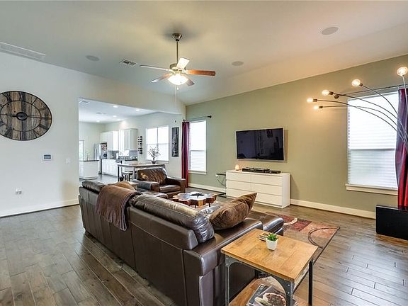 4th image of 12109 Cottage Promenade Ct
