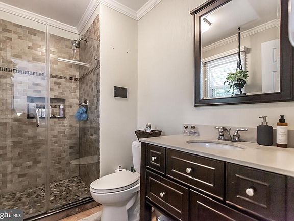 3rd image of 4028 Forge Dr