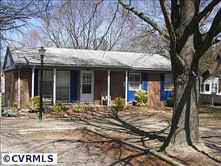 2nd image of 2704 Farrand St