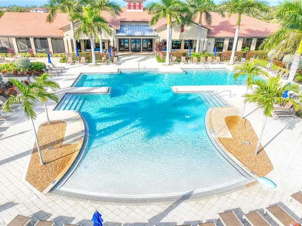 1439 Oceania Dr S, Naples, FL 34113