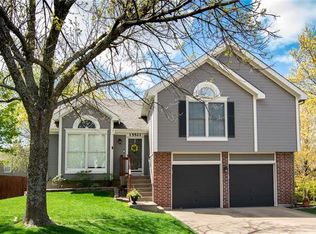 15521 W 140th Ter, Olathe, KS 66062