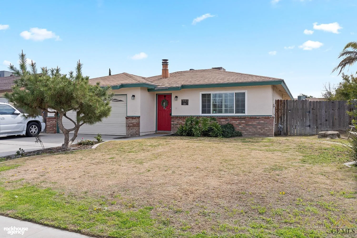 5401 Appletree Ln photo 1