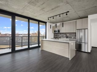 1390 W Randolph St #417, Chicago, IL 60607